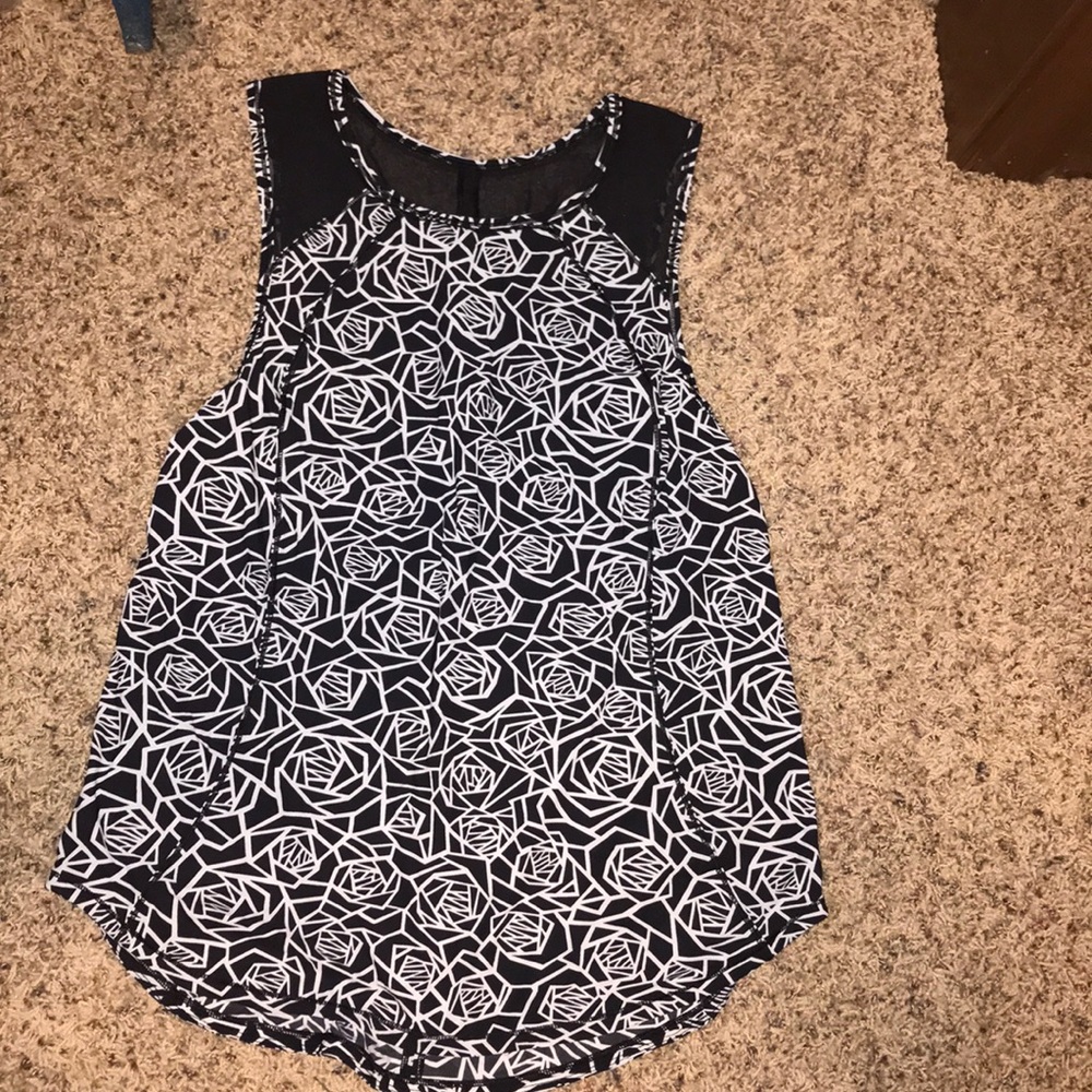 Lululemon tank